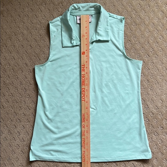 Tommy Bahama Golf Light Green Sleeveless Top and Skort Skirt Set - Picture 3 of 11
